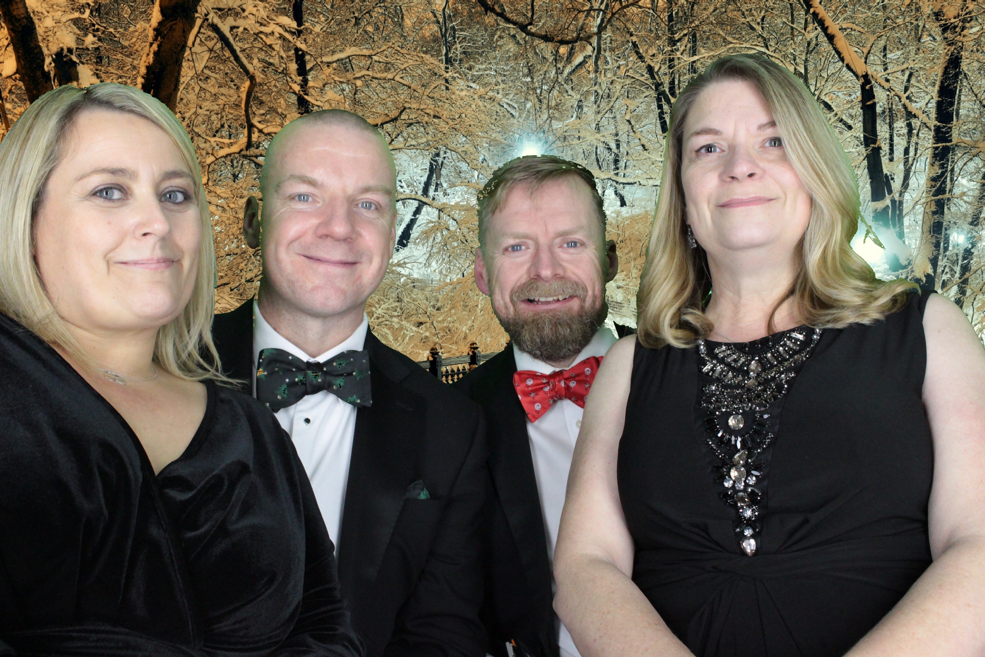 Upavon Officers' Mess Christmas Party | View more photos from the event at gallery.myphotoboothexperience.co.uk/u/MyPhotoBoothExperienceLtd/Upavon-Officers-Mess-Christmas-Party